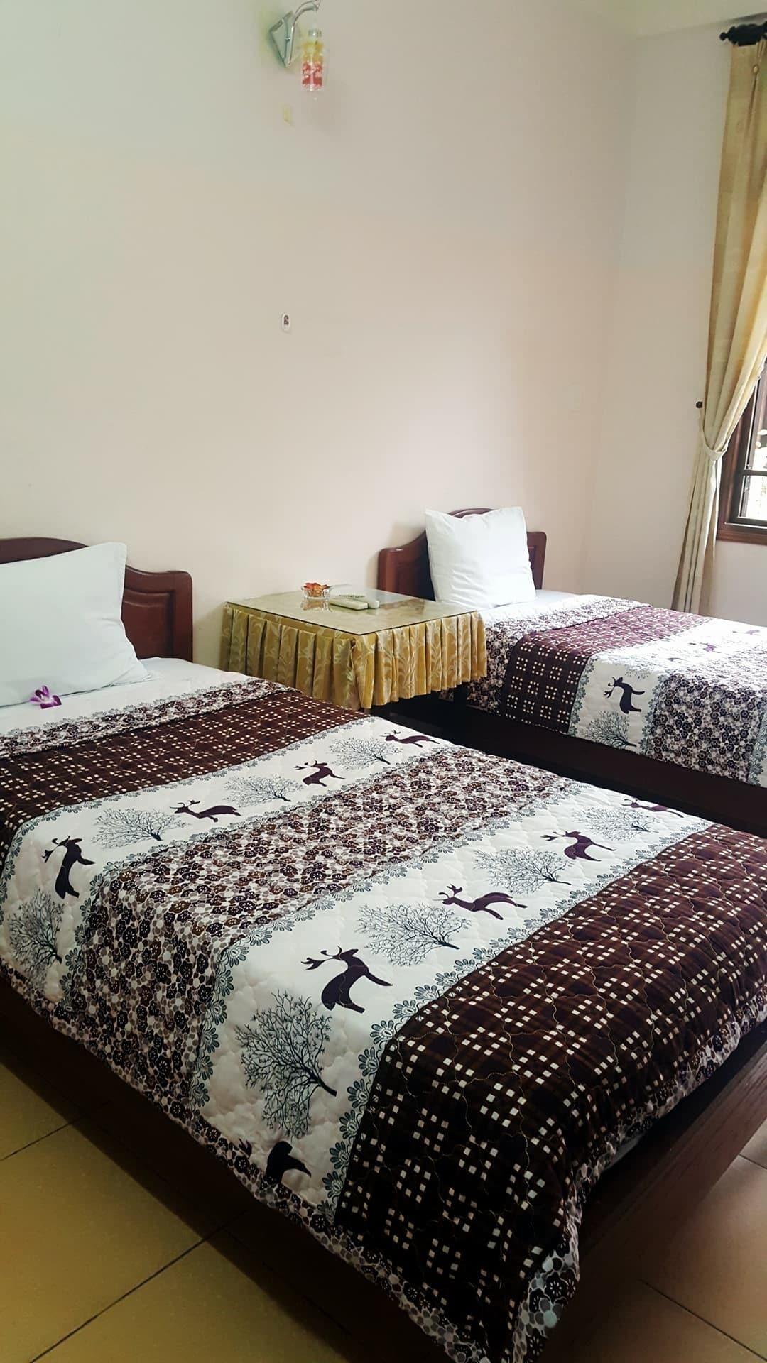 Phong Lan Guesthouse Hue Bagian luar foto