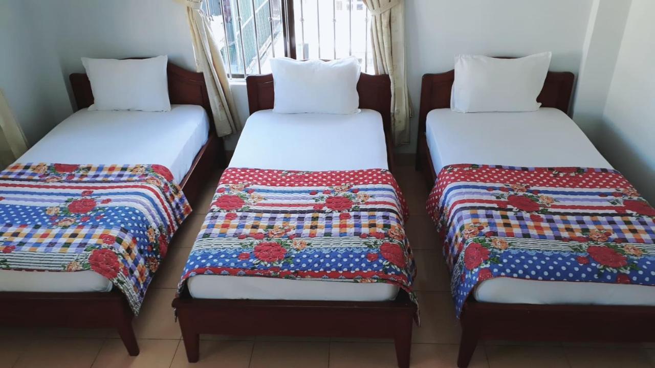 Phong Lan Guesthouse Hue Bagian luar foto