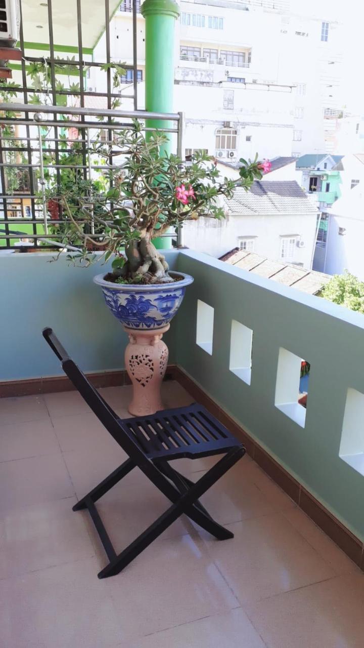 Phong Lan Guesthouse Hue Bagian luar foto